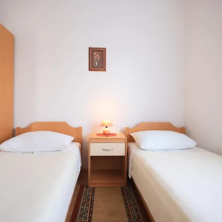Ana Appartement Petrčane